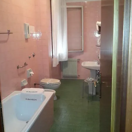 Hotel Sanson 2*